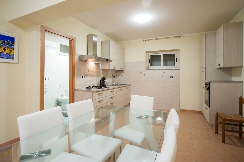 Milly House Apartment Letojanni Exterior photo